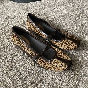 Brown leopard print shoe.